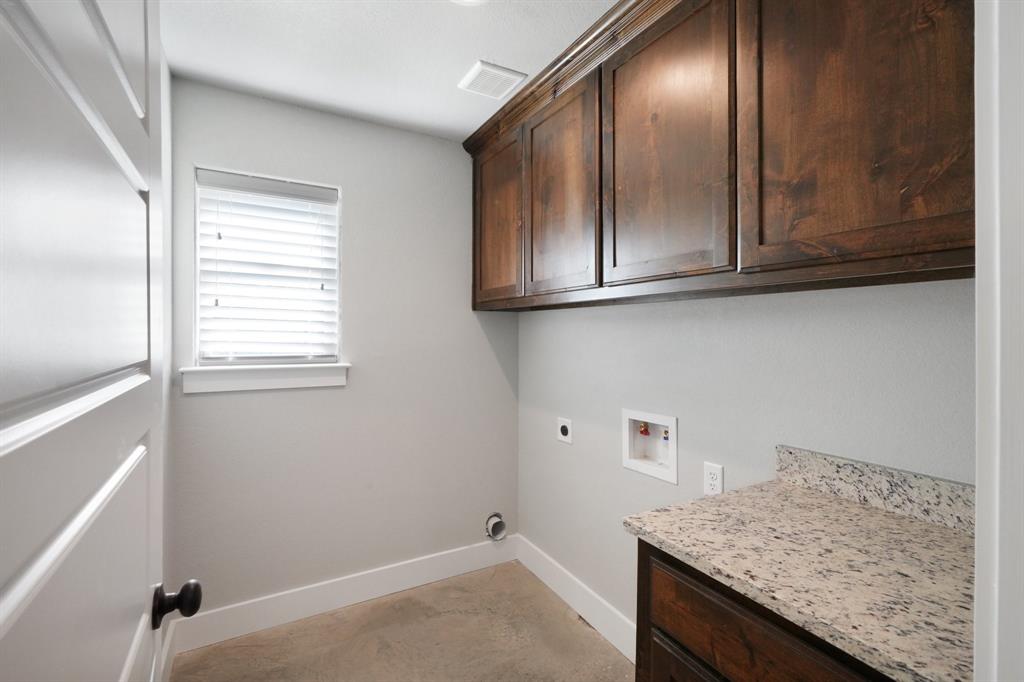 101 Lone Star Road Property Photo 24