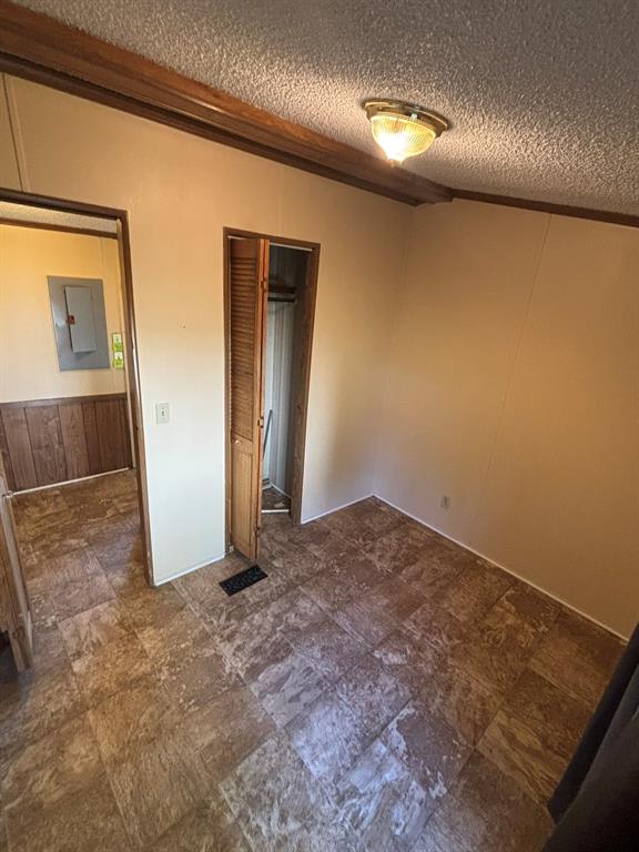 306 Oak Street Property Photo 12