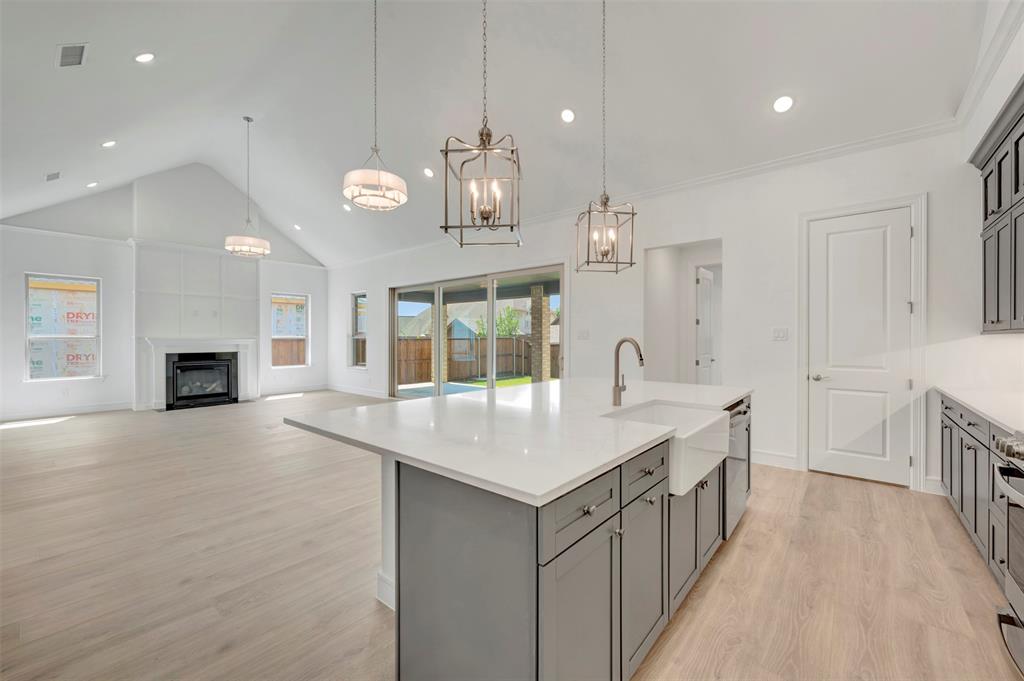 3008 Sandy Springs Drive Property Photo 14