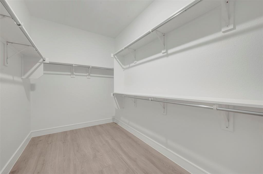 3008 Sandy Springs Drive Property Photo 22