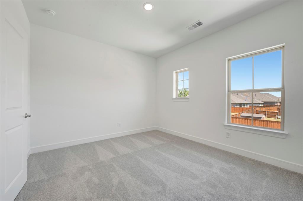 3008 Sandy Springs Drive Property Photo 25