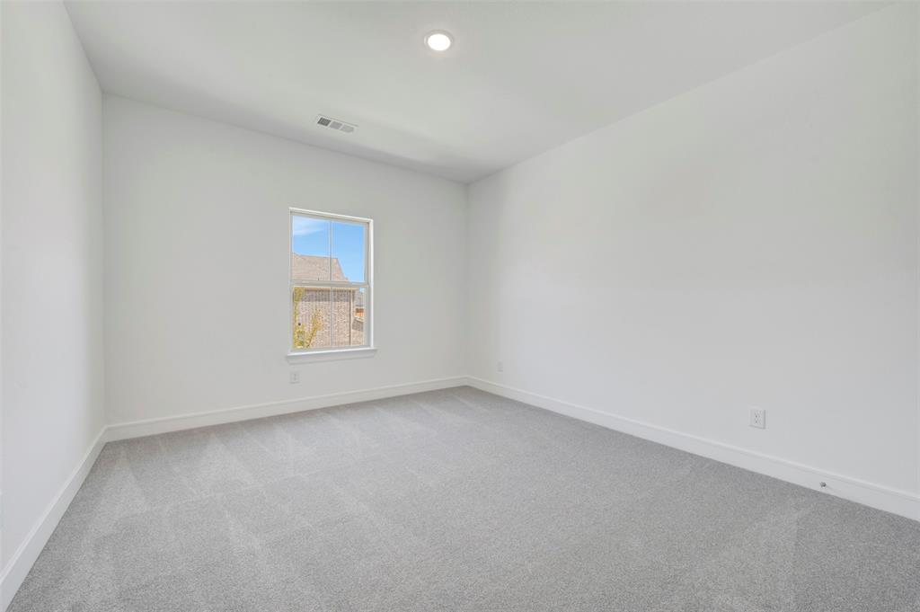 3008 Sandy Springs Drive Property Photo 29