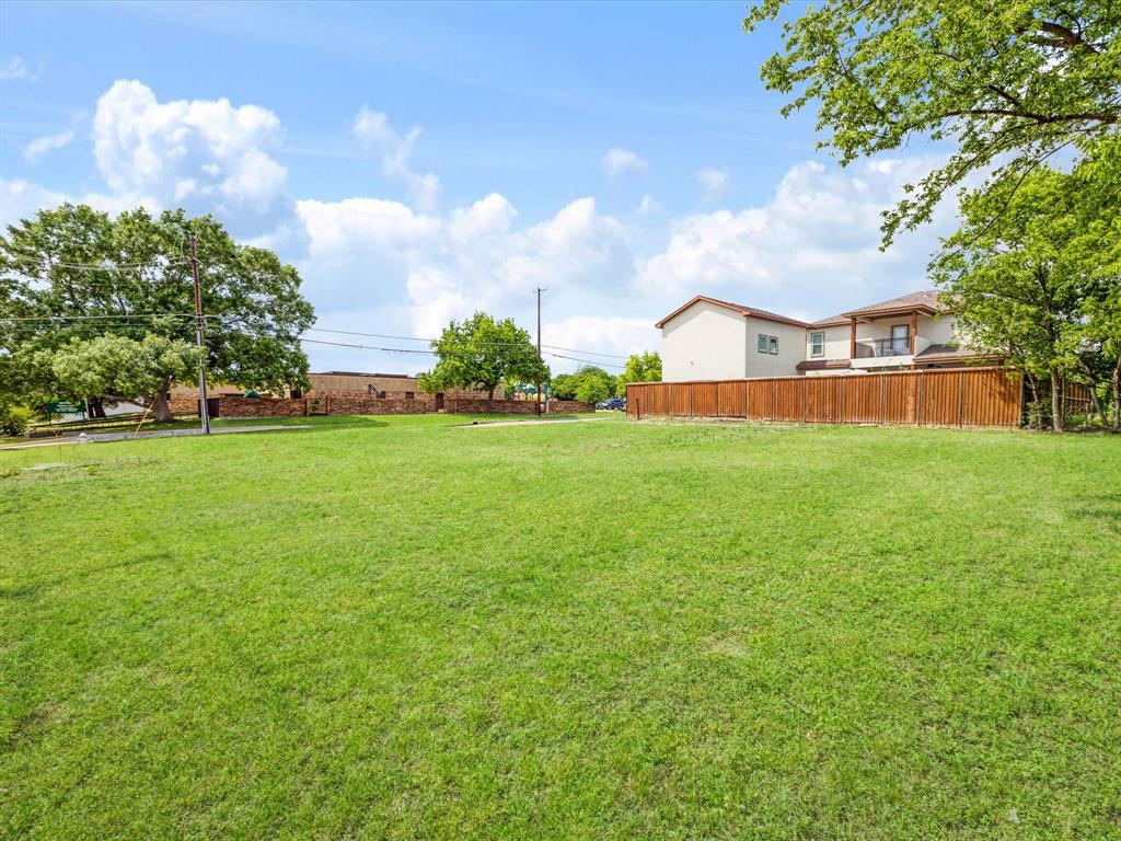 1001 E Rosedale Street Property Photo 13