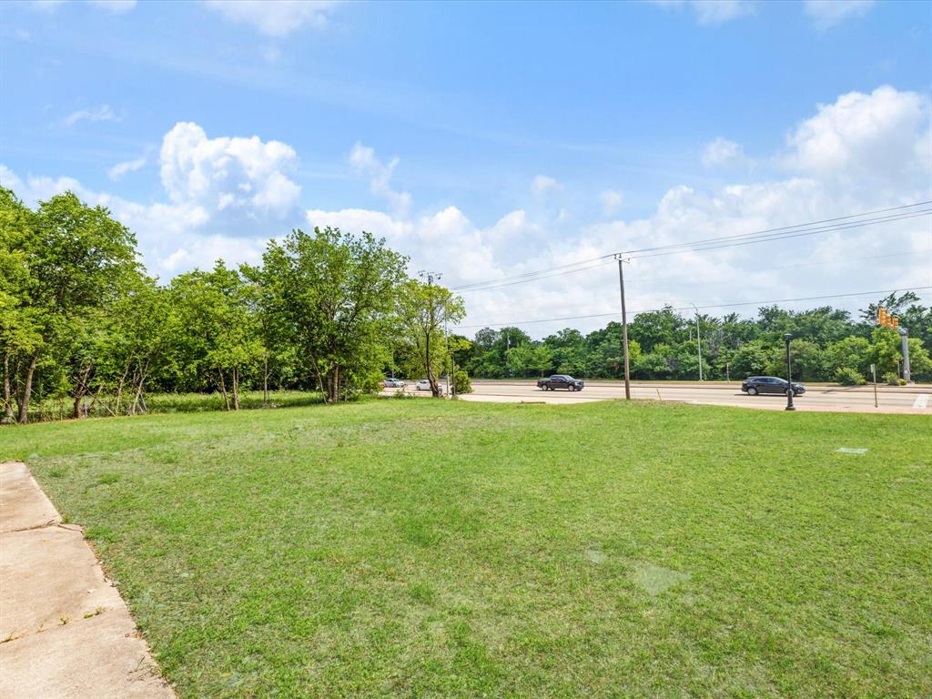 1001 E Rosedale Street Property Photo 14
