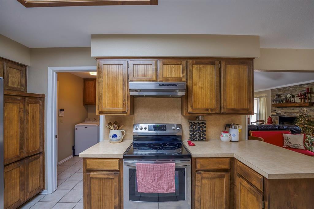 740 Montvale Drive Property Photo 7