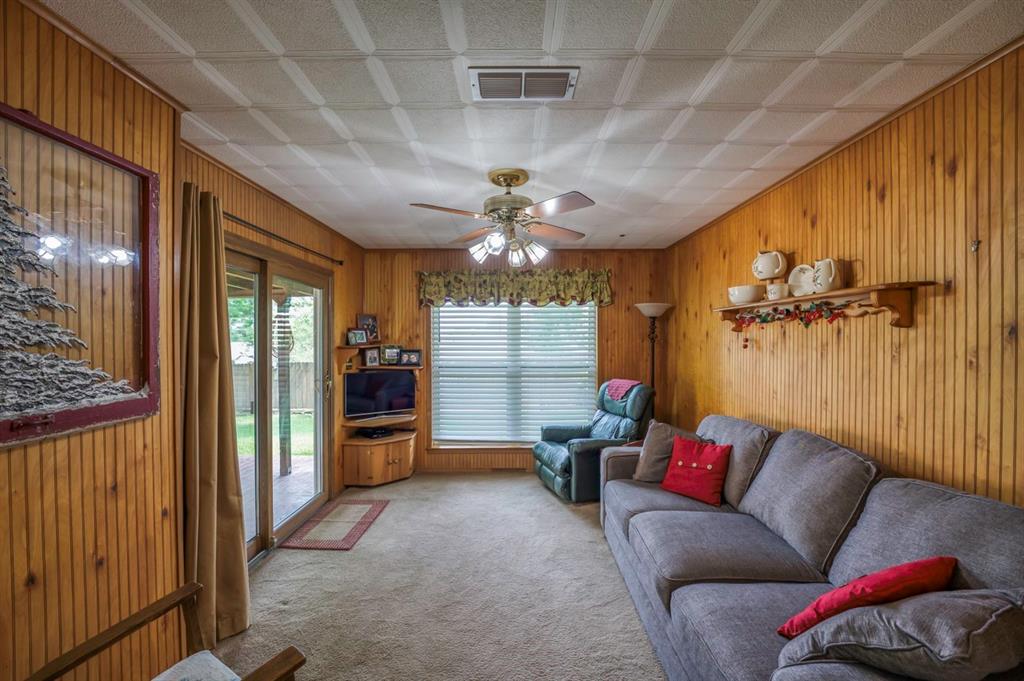740 Montvale Drive Property Photo 9