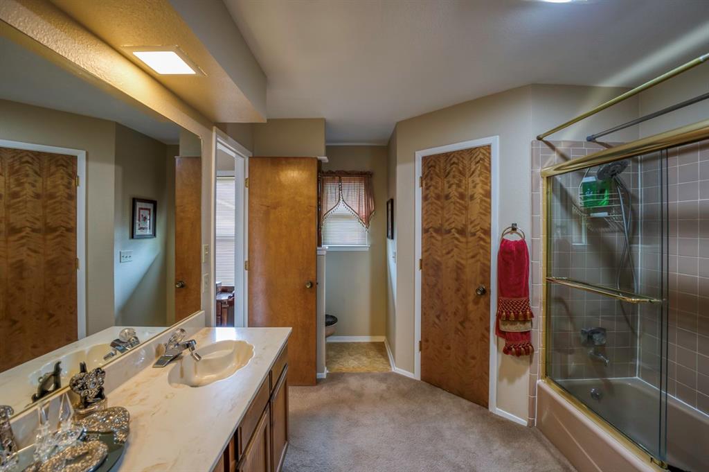740 Montvale Drive Property Photo 13