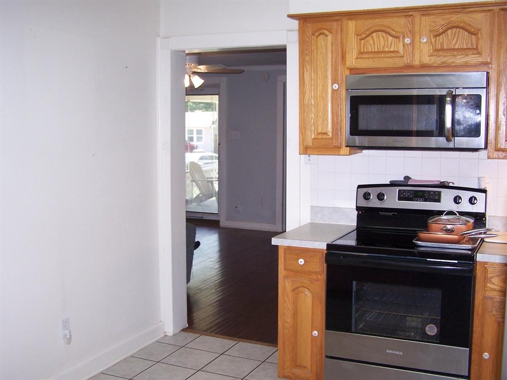 923 Nelson Street Property Photo 9