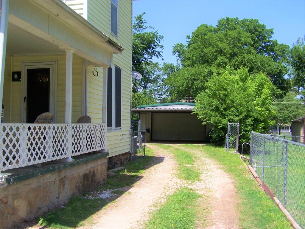 923 Nelson Street Property Photo 26