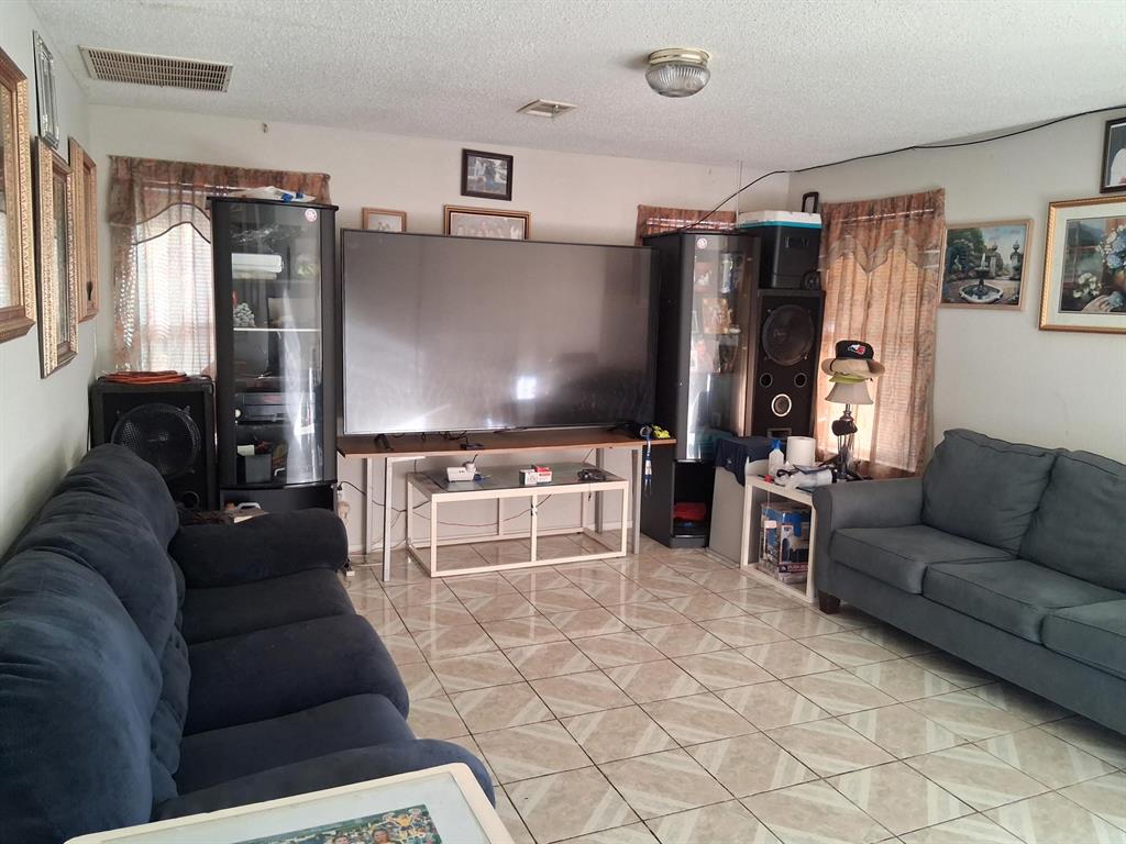 4014 China Elm Drive Property Photo 10