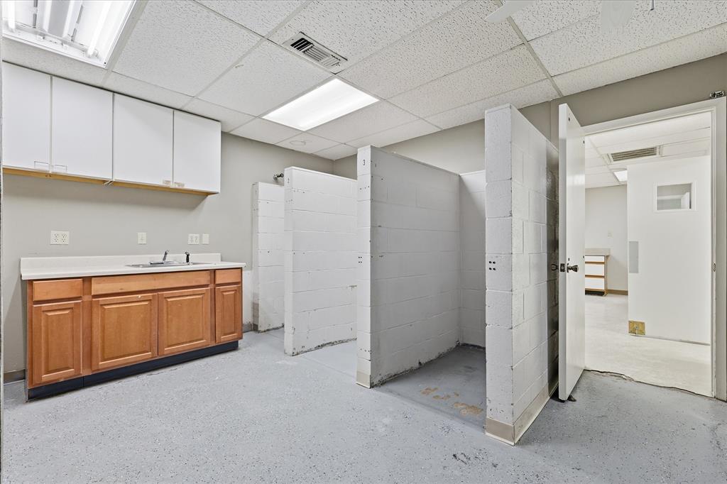 2145 W Park Boulevard Property Photo 19