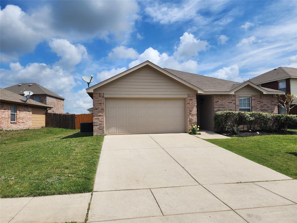 12808 Kingsgate Drive Property Photo 2