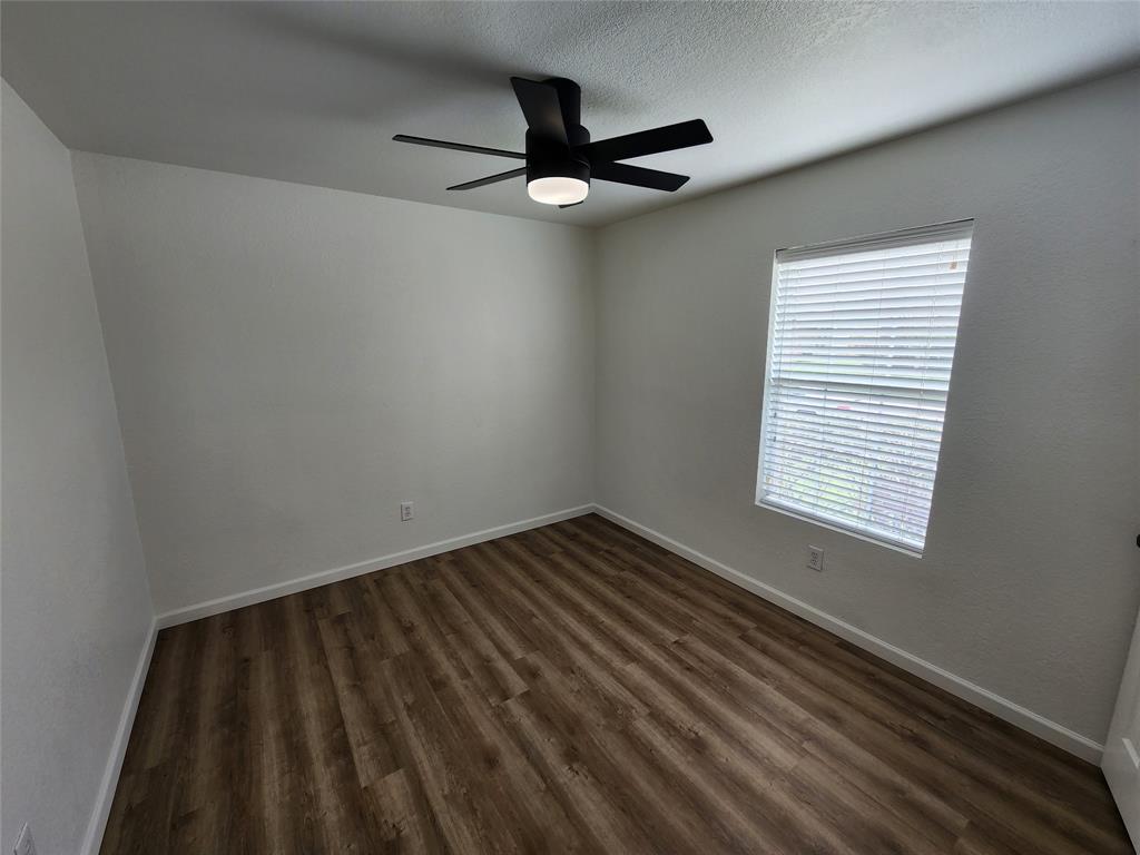 12808 Kingsgate Drive Property Photo 4