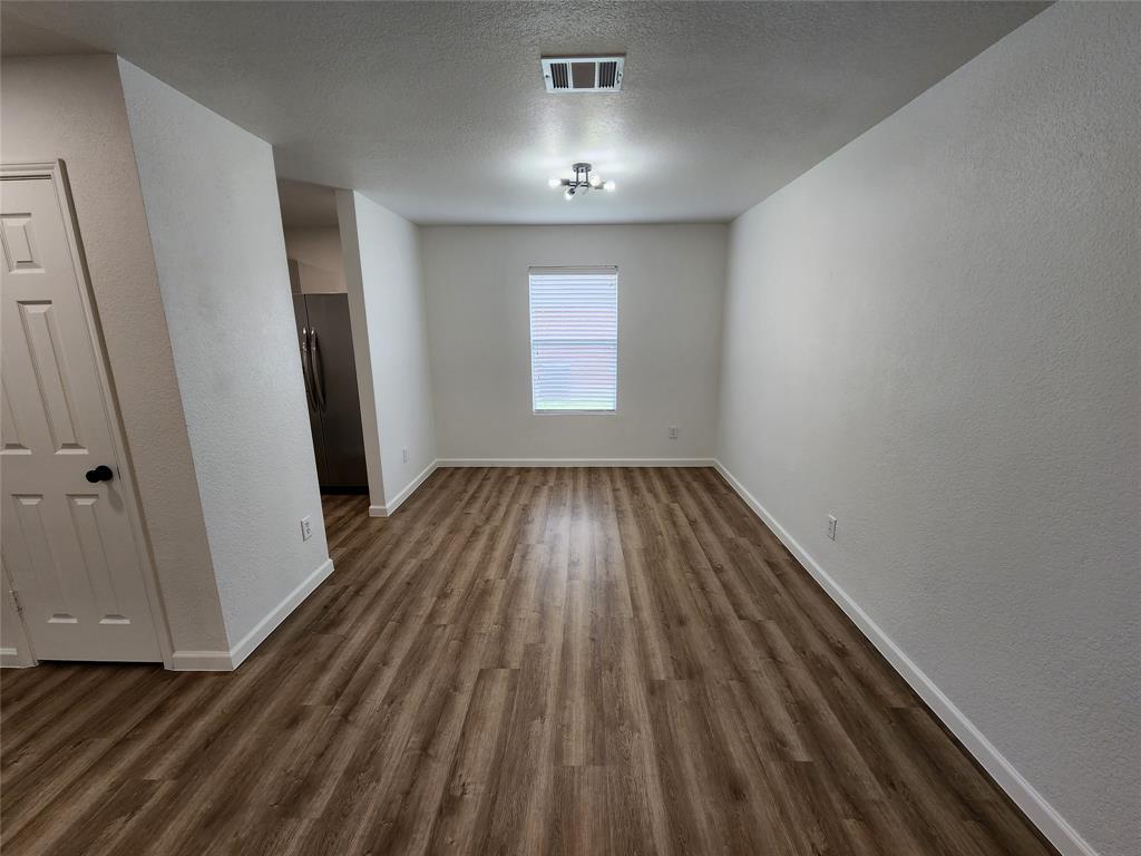 12808 Kingsgate Drive Property Photo 8