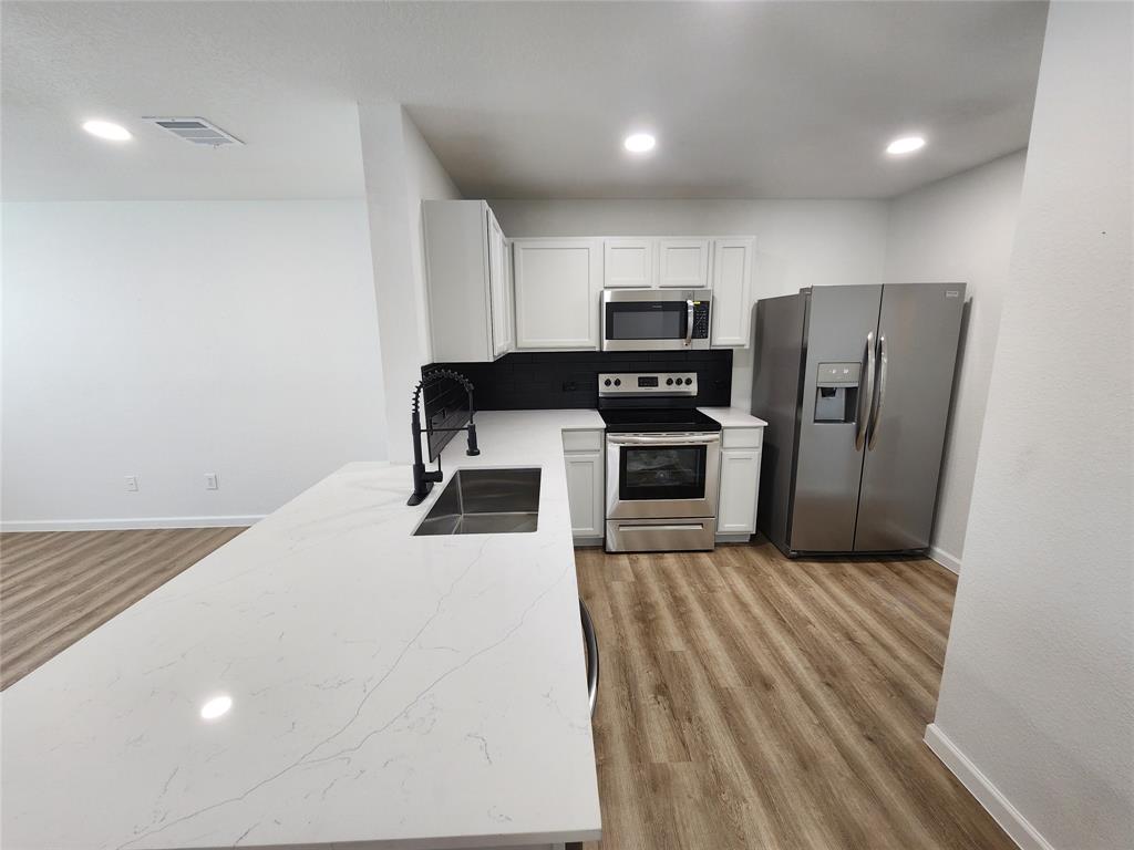 12808 Kingsgate Drive Property Photo 12