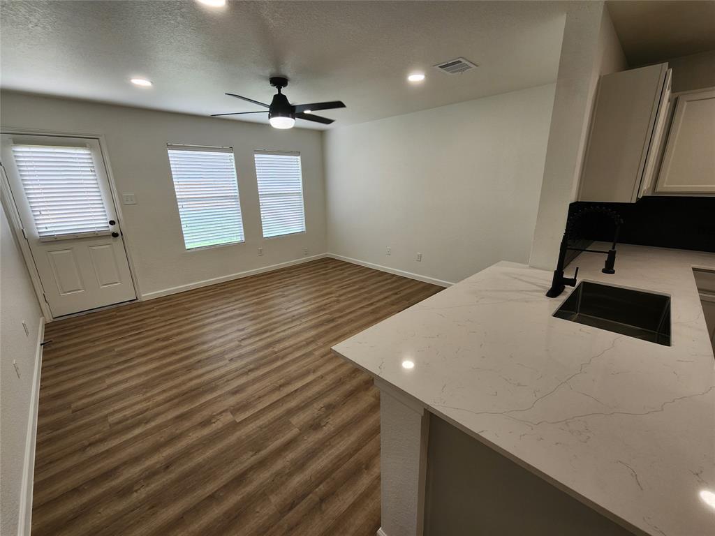 12808 Kingsgate Drive Property Photo 13