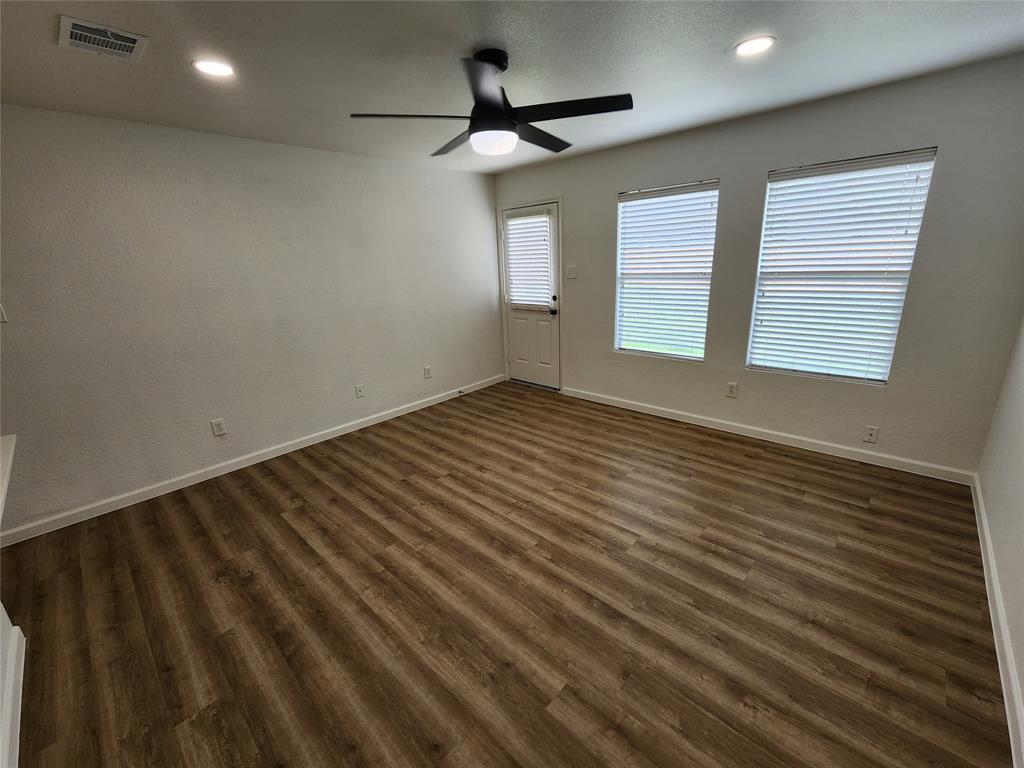 12808 Kingsgate Drive Property Photo 16