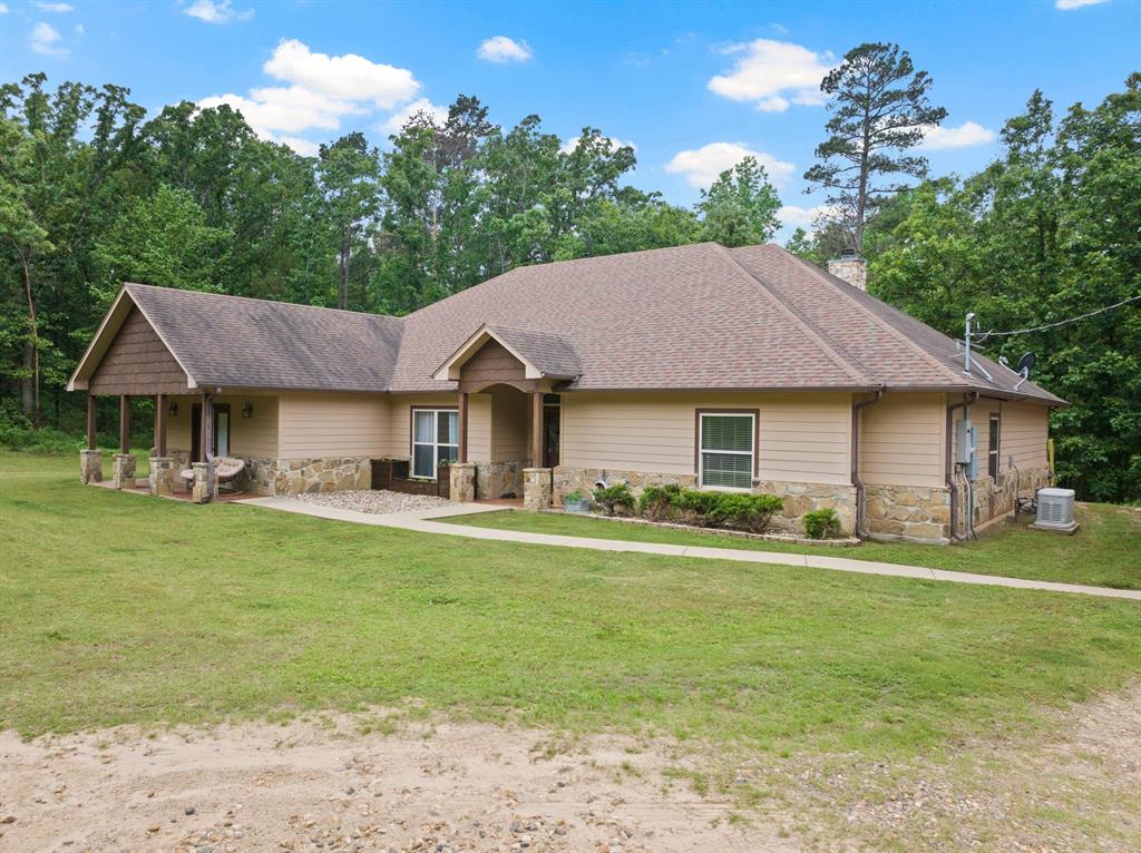 10 County Road 1513 Property Photo 4