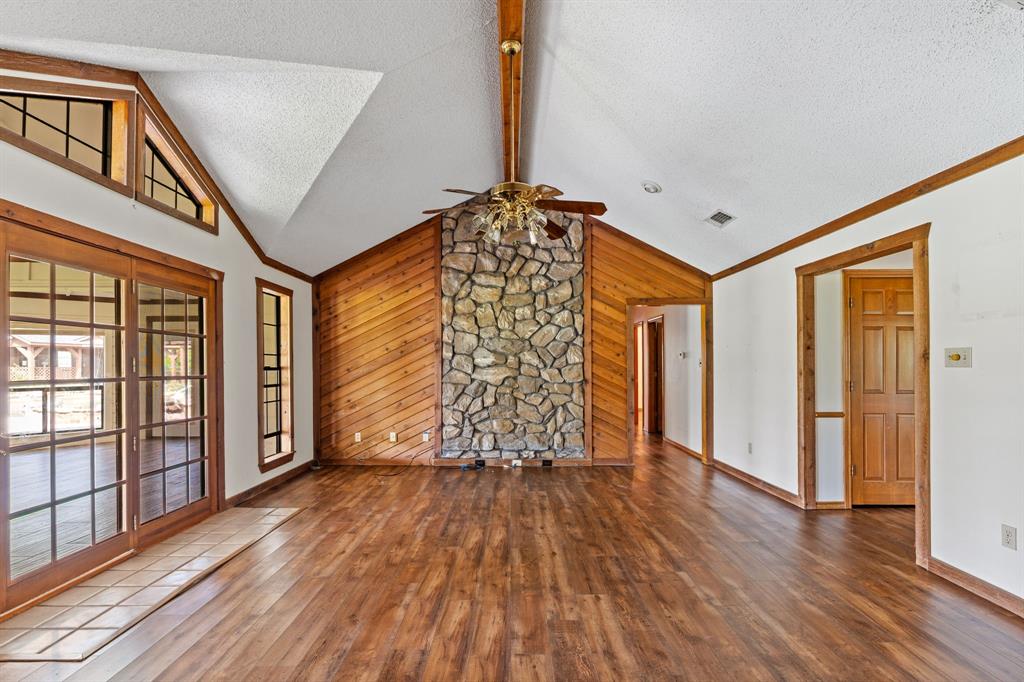 1604 Hollow Way Lane Property Photo 9
