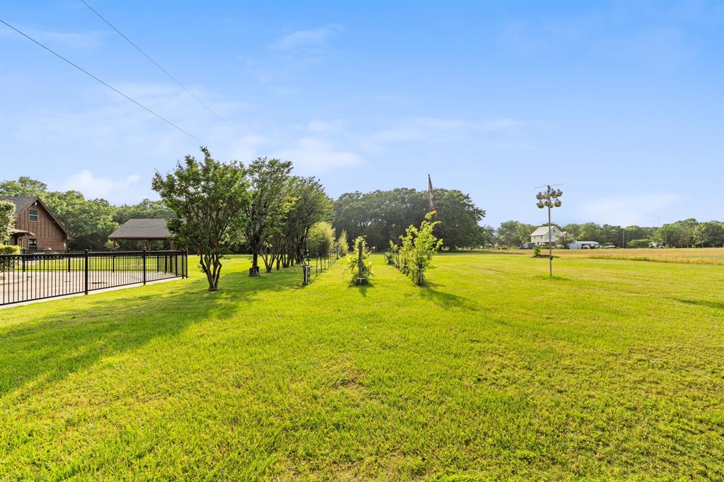 1604 Hollow Way Lane Property Photo 33