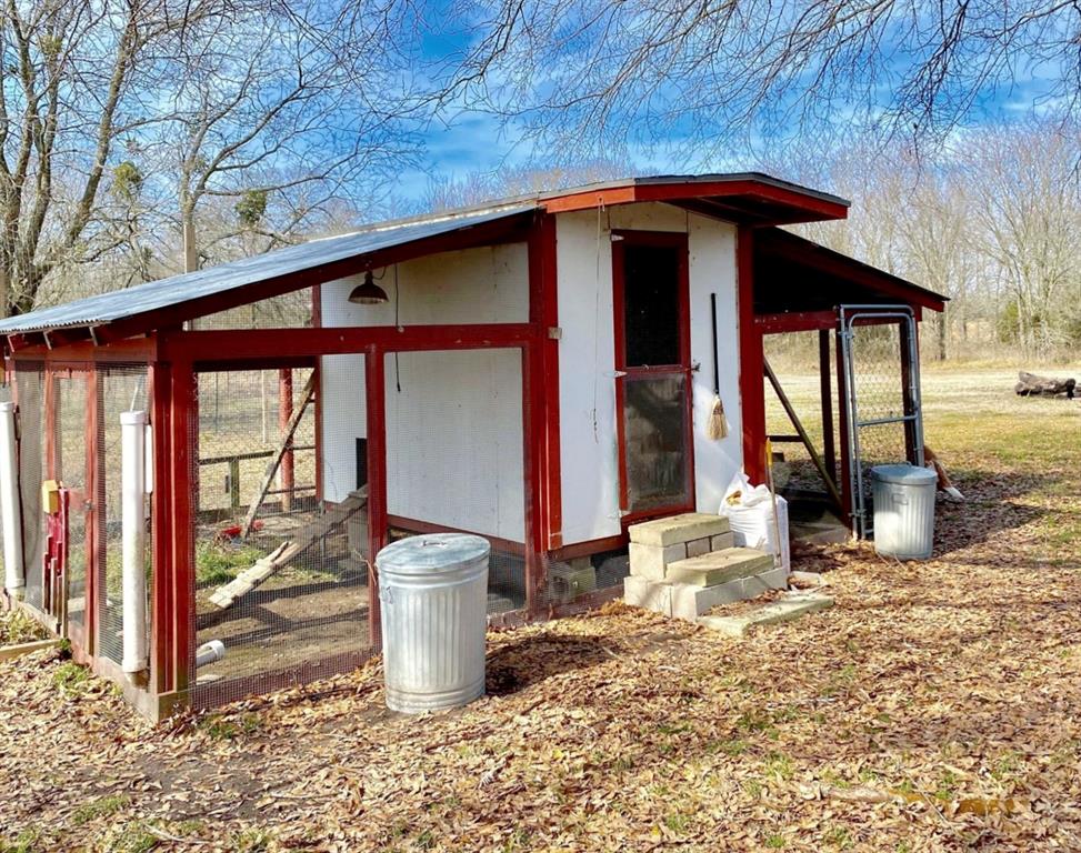272 County Road 2062 Property Photo 17