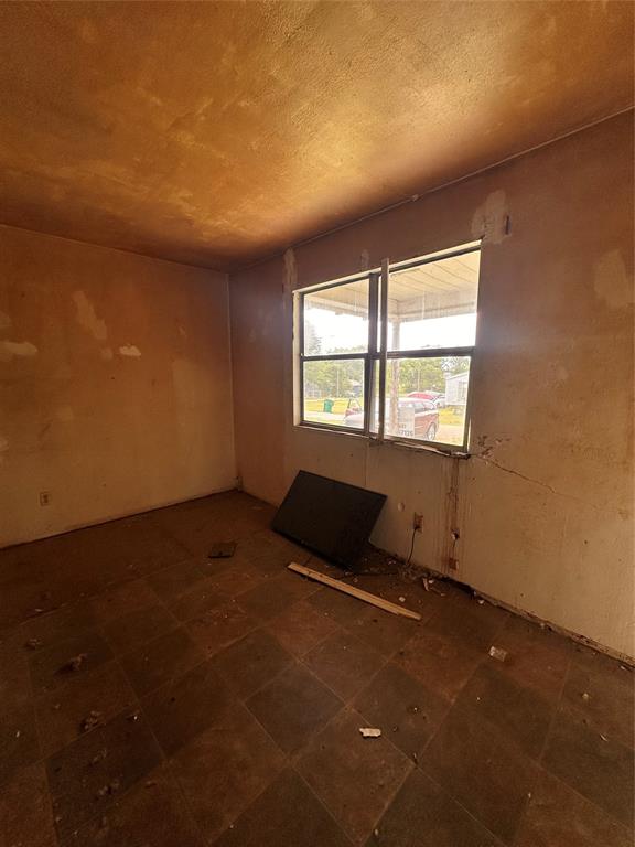105 Caddo Property Photo 6