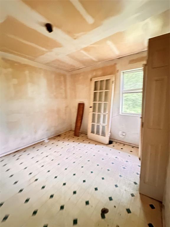 105 Caddo Property Photo 7