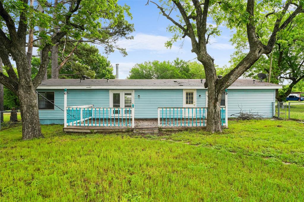 2300 Pecan Valley Property Photo 2