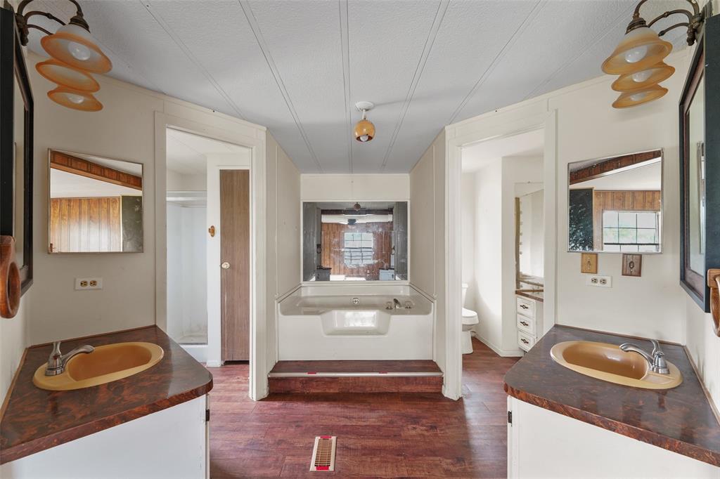 2300 Pecan Valley Property Photo 8