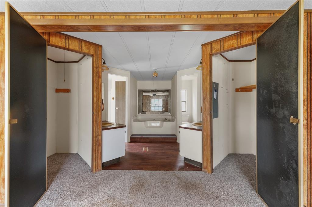 2300 Pecan Valley Property Photo 9