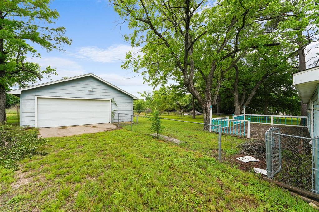 2300 Pecan Valley Property Photo 11