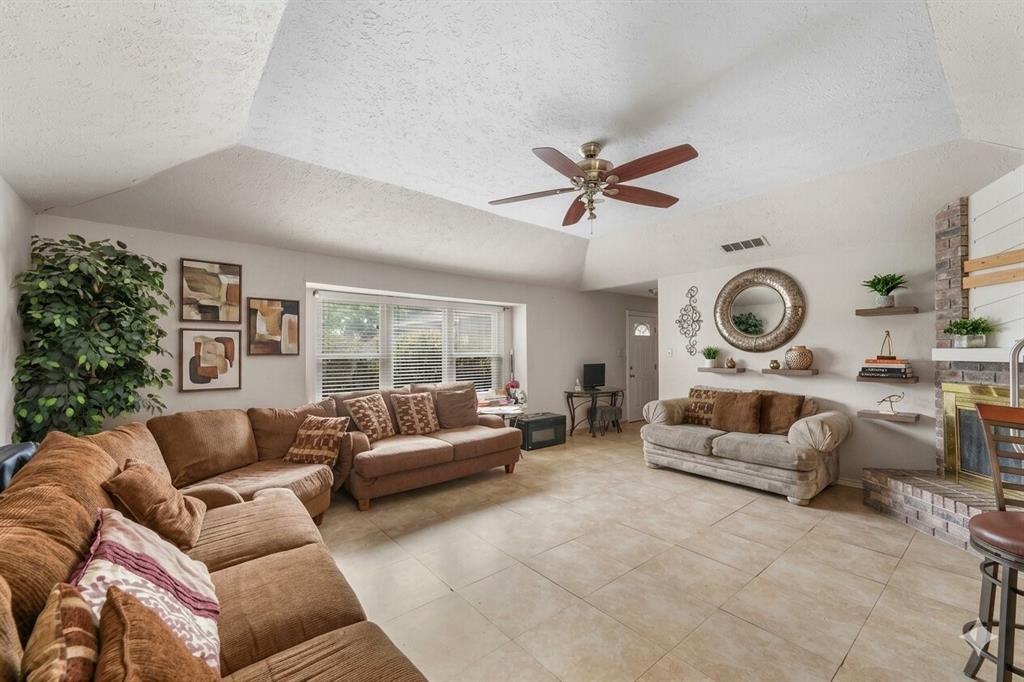 3204 Seaboard Drive Property Photo 3