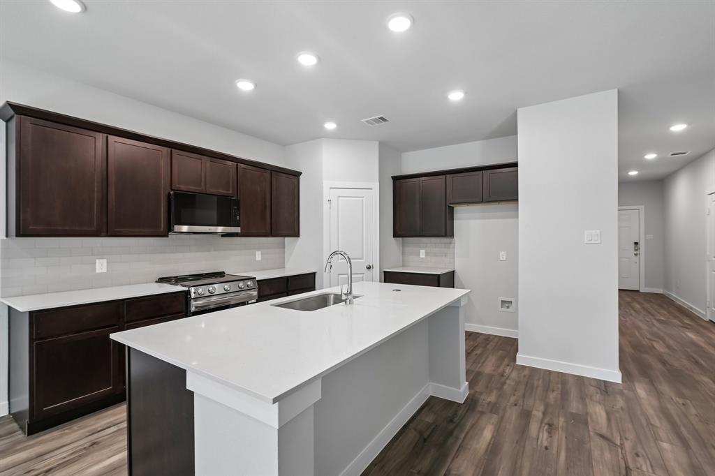 620 Durham Drive Property Photo 11