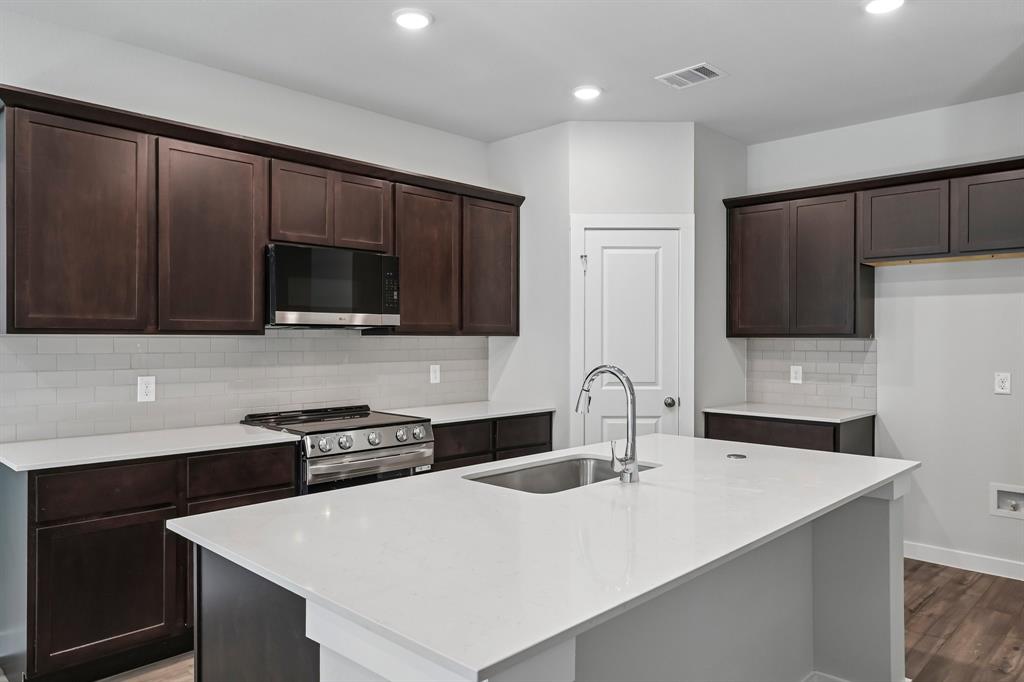 620 Durham Drive Property Photo 12