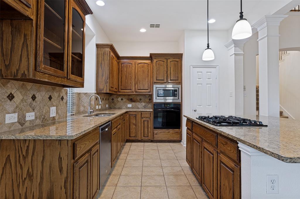 1806 Caprock Road Property Photo 12
