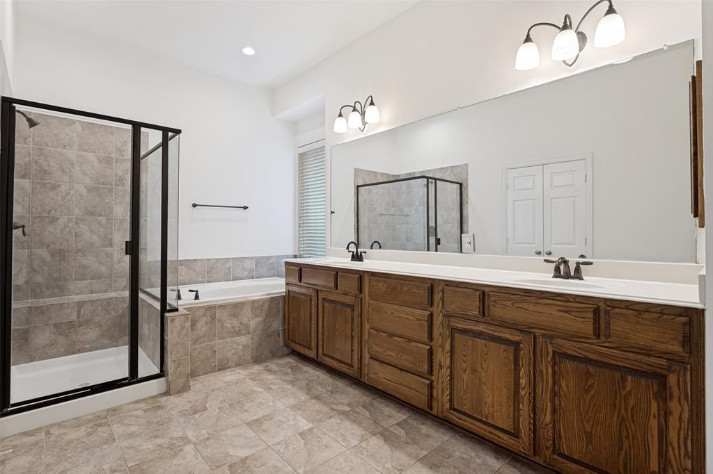 1806 Caprock Road Property Photo 17