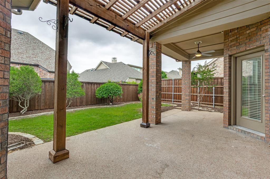 1806 Caprock Road Property Photo 28