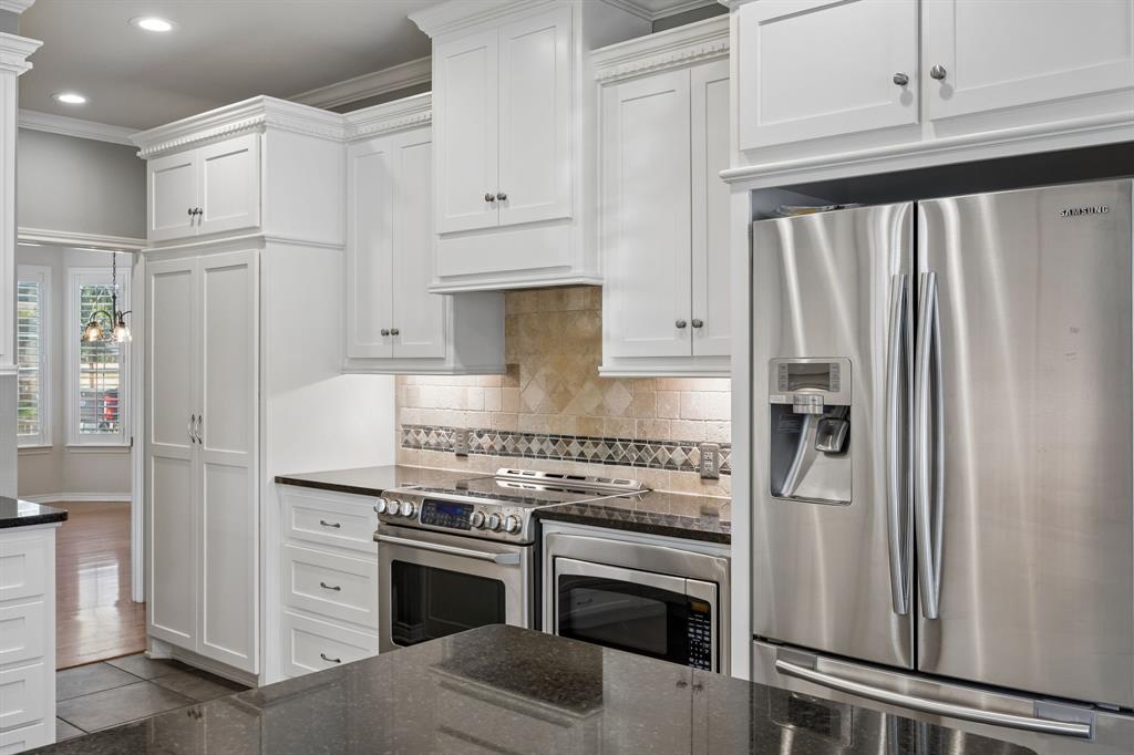 3323 Shellbrook Court Property Photo 10