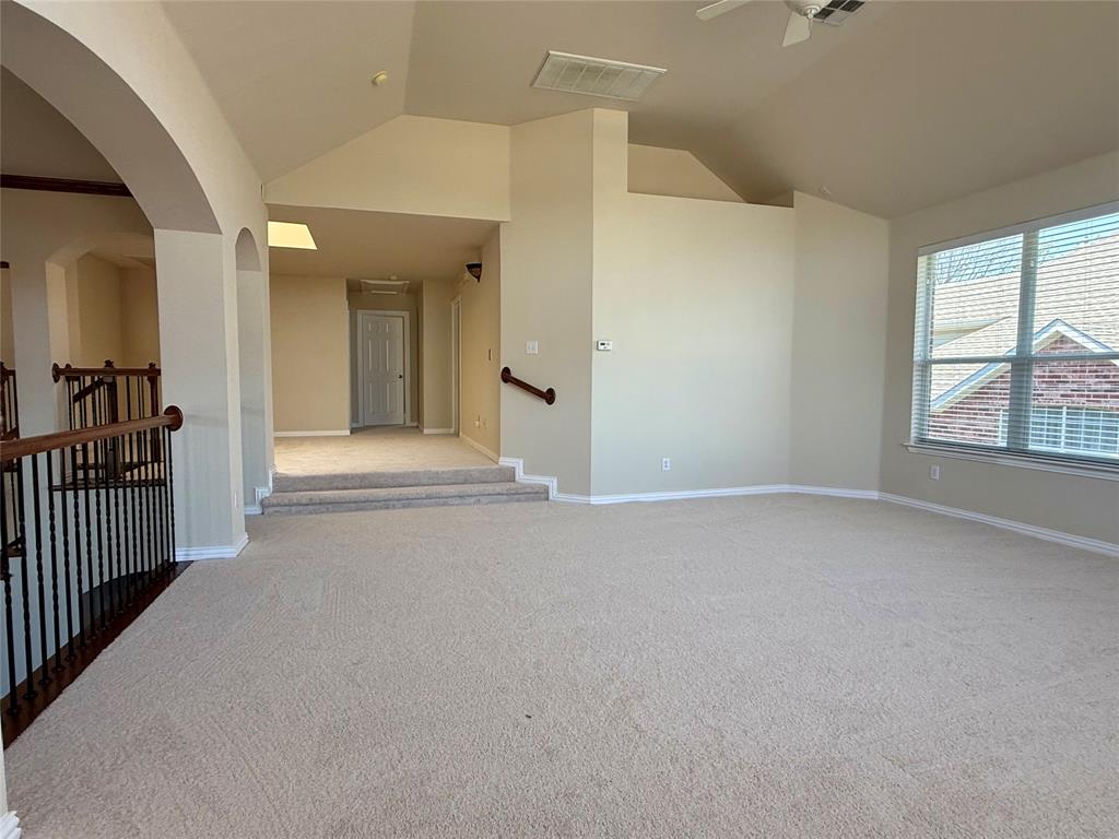 804 Rushmore Drive Property Photo 15