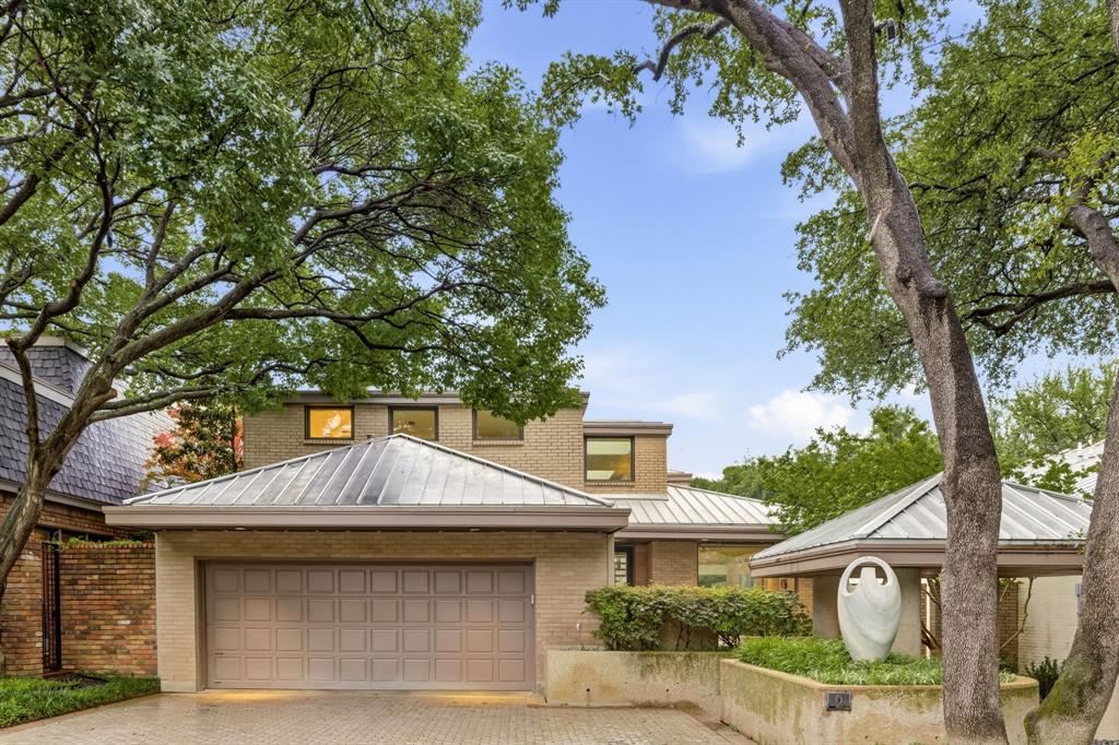 9 Hallshire Court Property Photo 1
