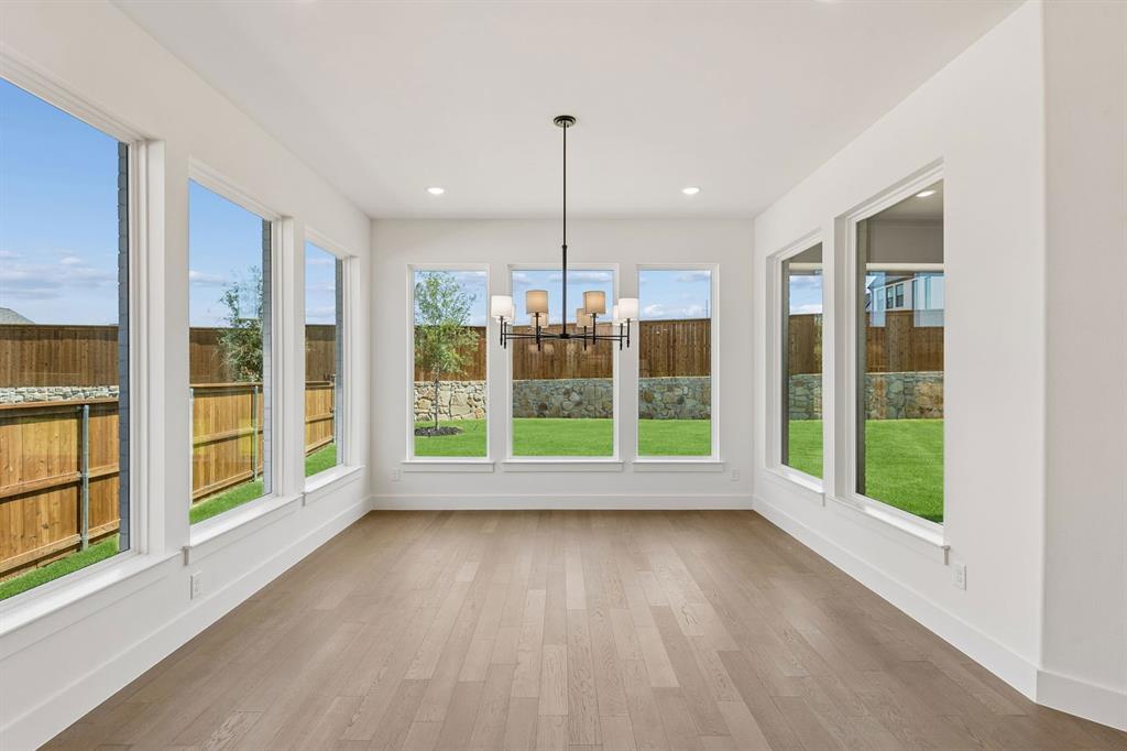 1900 Golden Gate Way Property Photo 12