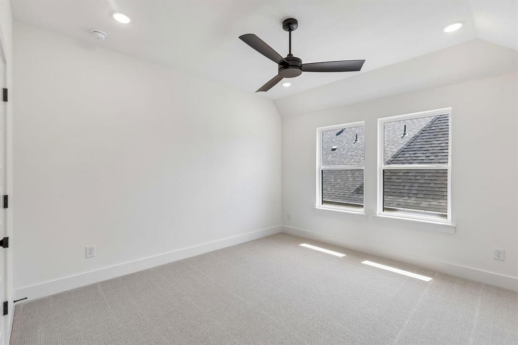 1900 Golden Gate Way Property Photo 33