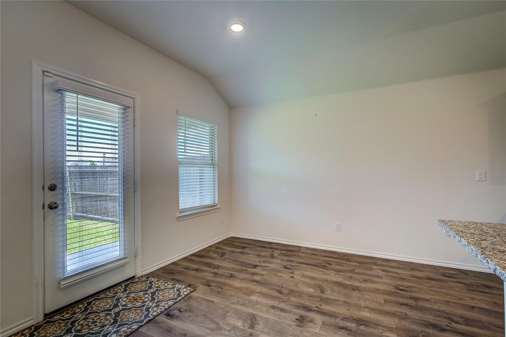 702 Saddle Oak Lane Property Photo 15