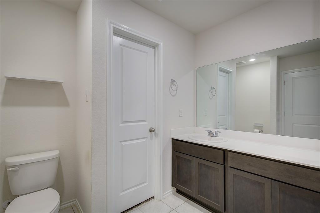702 Saddle Oak Lane Property Photo 24