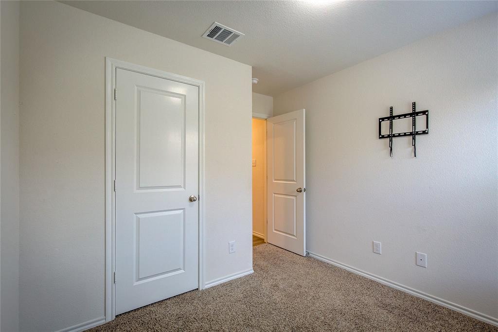 702 Saddle Oak Lane Property Photo 25