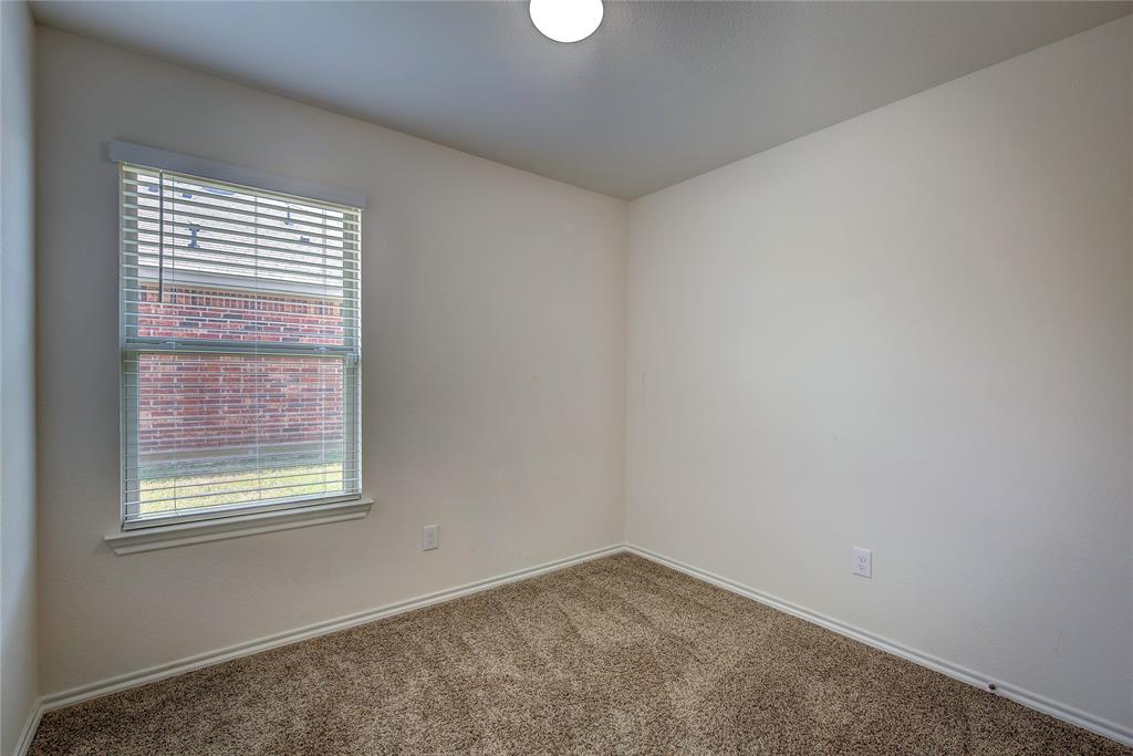 702 Saddle Oak Lane Property Photo 26