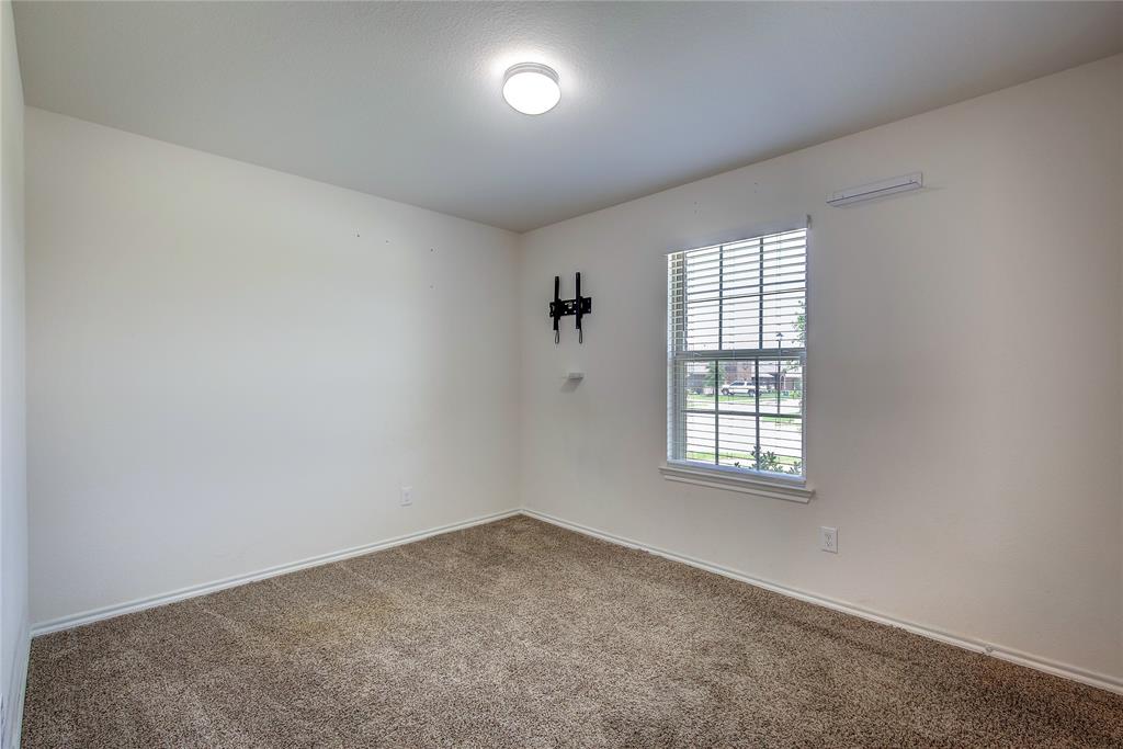 702 Saddle Oak Lane Property Photo 29