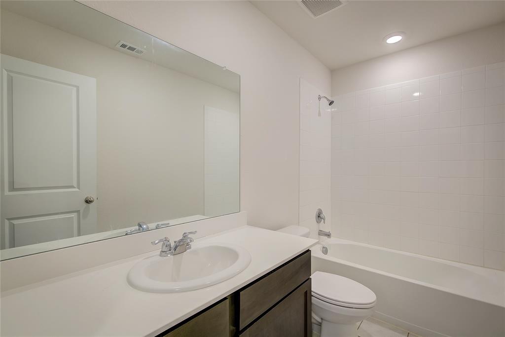 702 Saddle Oak Lane Property Photo 30