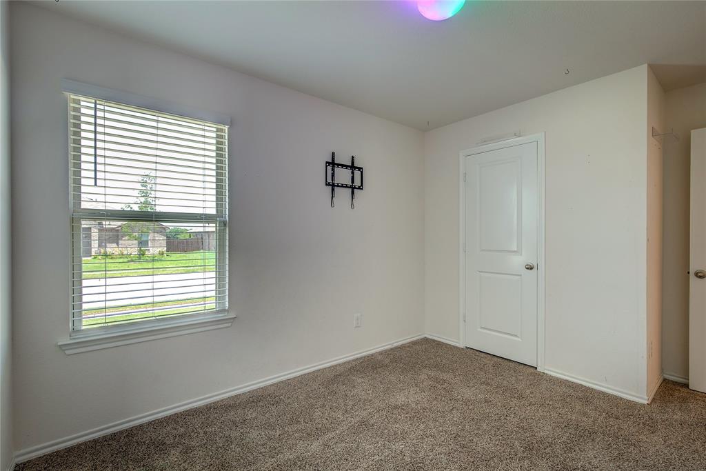702 Saddle Oak Lane Property Photo 32