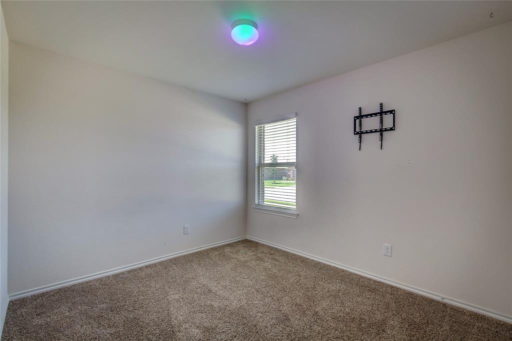 702 Saddle Oak Lane Property Photo 33